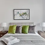 Stunning 1 Bed Apartment In Birmingham