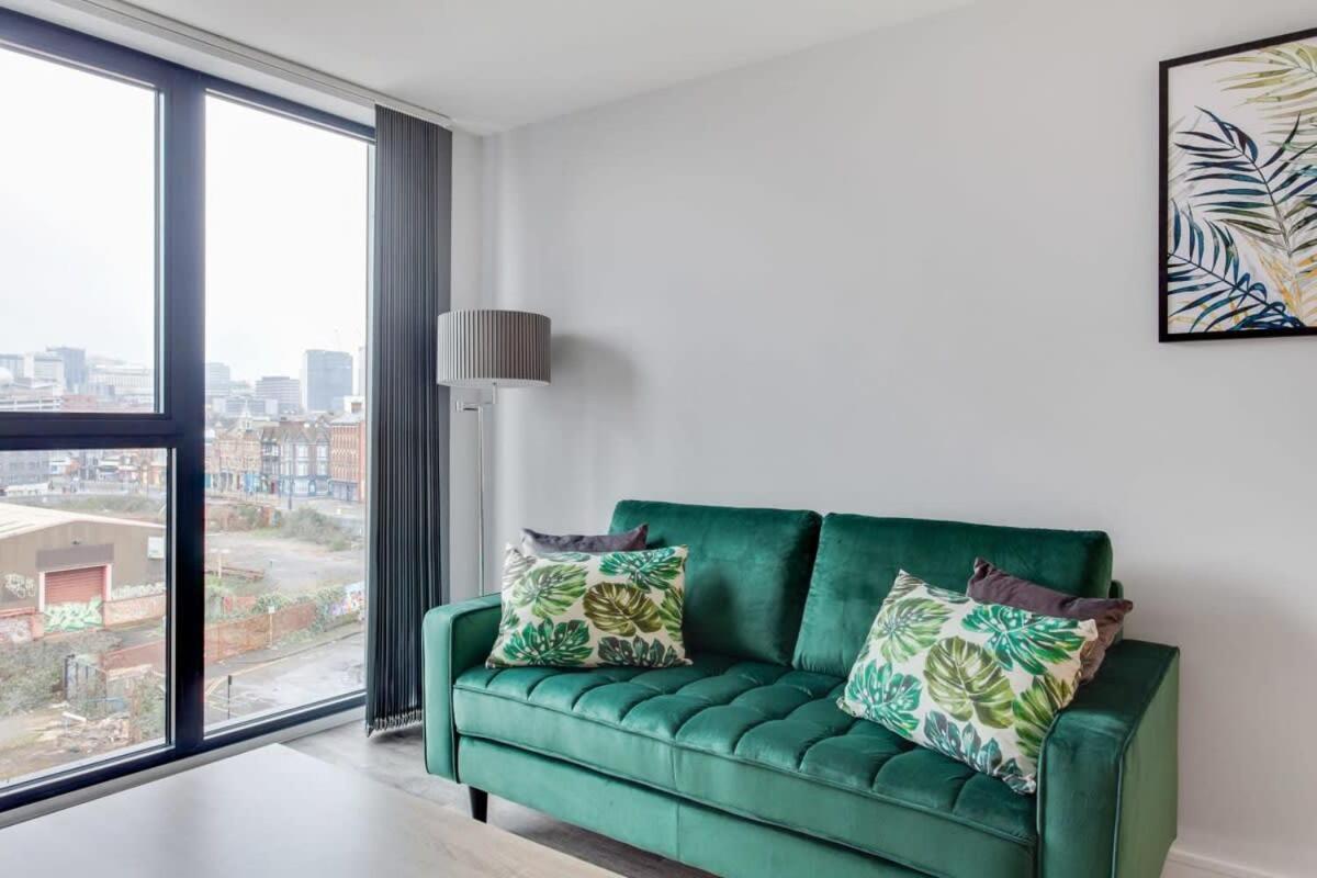 Stunning 1 Bed In Apartment *